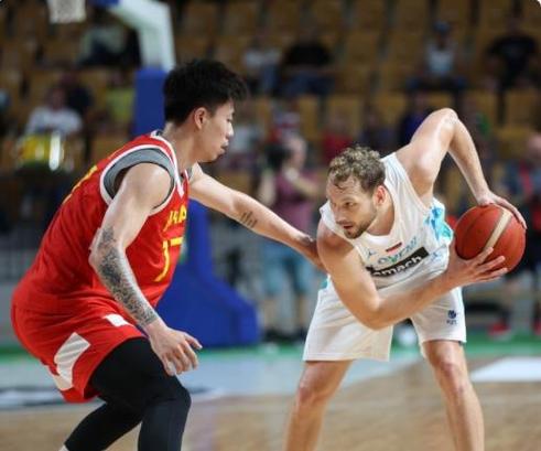 东契奇vs中国男篮热身