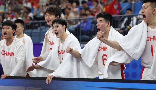 中国三人男篮vs韩国