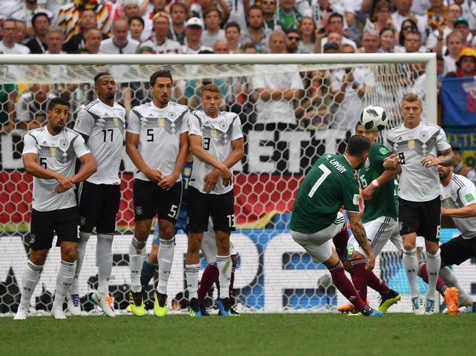 世界杯德国vs墨西哥球场的相关图片