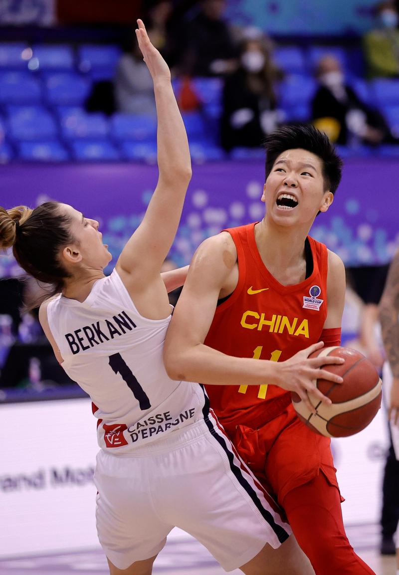 中国女篮世预赛vs法国的相关图片